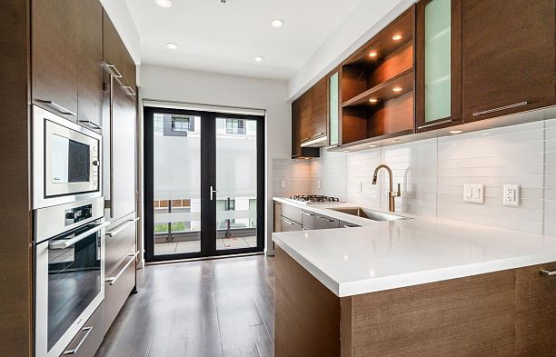 6342 Ash Street Oakridge VW