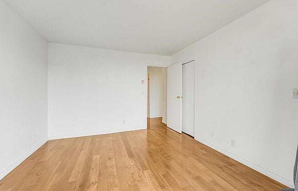 1105 2668 Ash Street Fairview VW