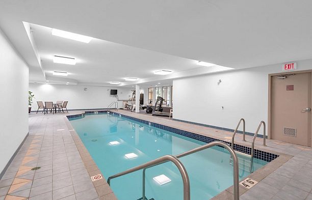 309 3755 W 8th Avenue Point Grey