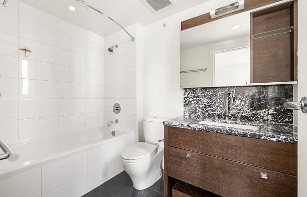 6342 Ash Street Oakridge VW