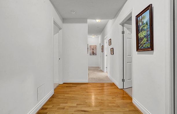 309 3755 W 8th Avenue Point Grey