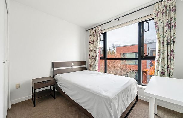 6342 Ash Street Oakridge VW