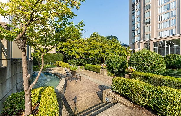 1105 2668 Ash Street Fairview VW