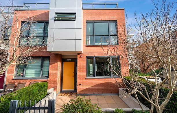 6342 Ash Street Oakridge VW