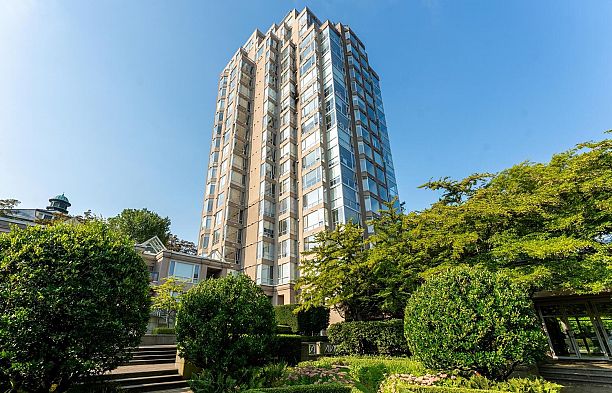 1105 2668 Ash Street Fairview VW