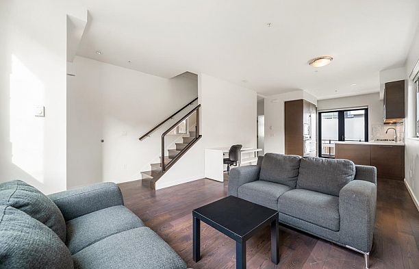 6342 Ash Street Oakridge VW