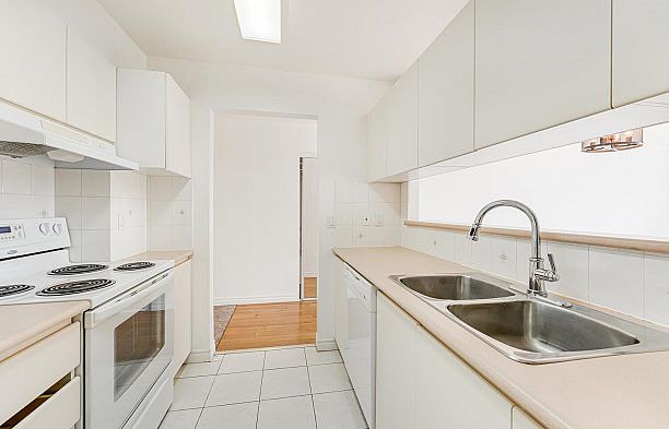 1105 2668 Ash Street Fairview VW