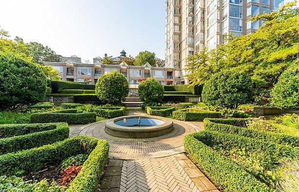 1105 2668 Ash Street Fairview VW