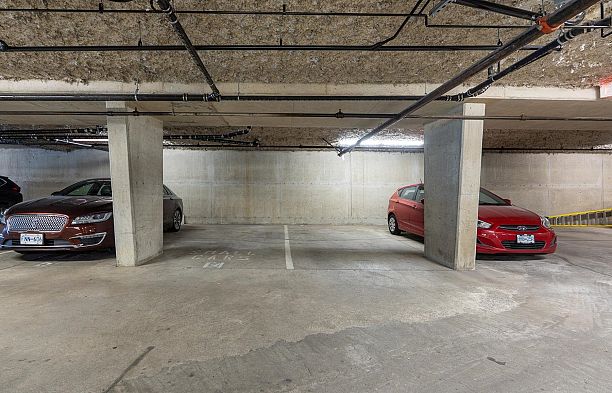 401 1235 W Broadway Fairview VW