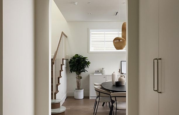 2 15 W 20th Avenue Cambie