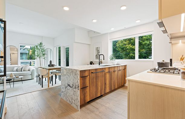 201 3590 W 39th Avenue Dunbar