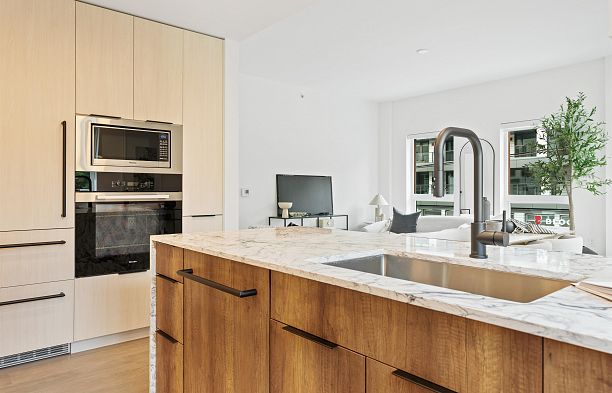 201 3590 W 39th Avenue Dunbar