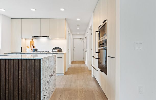 201 3590 W 39th Avenue Dunbar