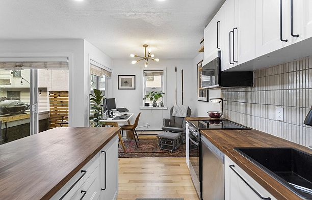 104 1045 W 8th Avenue Fairview VW