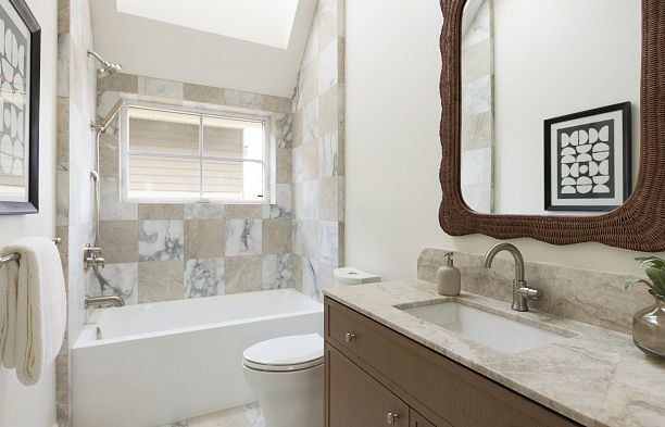 2 15 W 20th Avenue Cambie