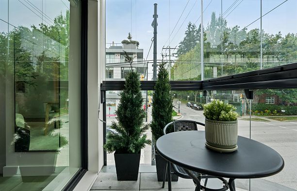 201 3590 W 39th Avenue Dunbar