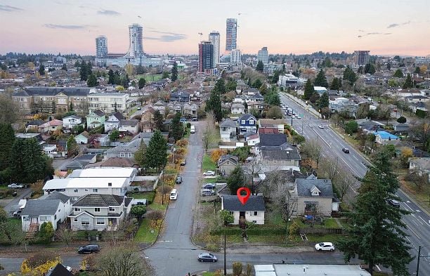 5765 Quebec Street Main