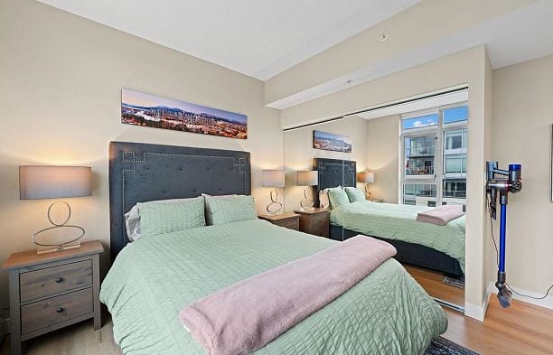 1708 168 W 1st Avenue False Creek