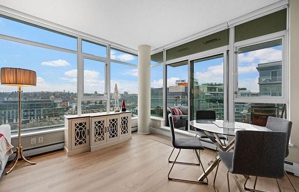 1708 168 W 1st Avenue False Creek