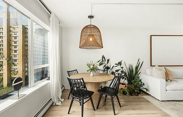 302 1438 W 7th Avenue Fairview VW