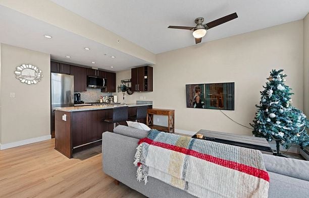 1708 168 W 1st Avenue False Creek