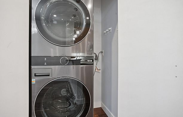 210 2028 W 11th Avenue Kitsilano