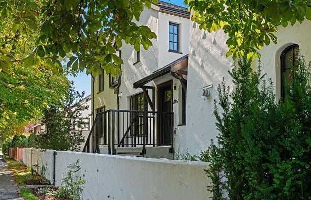 4921 Larch Street MacKenzie Heights