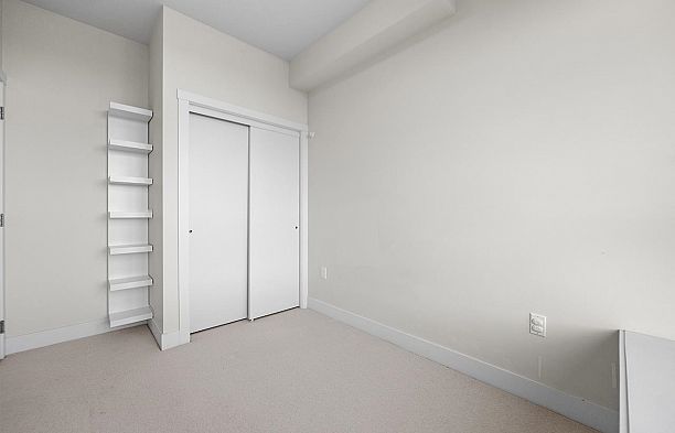 5522 Oak Street Cambie