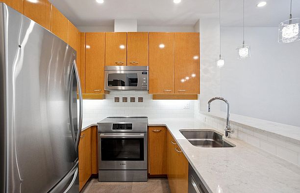 210 2028 W 11th Avenue Kitsilano