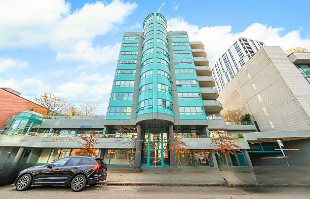 302 1438 W 7th Avenue Fairview VW