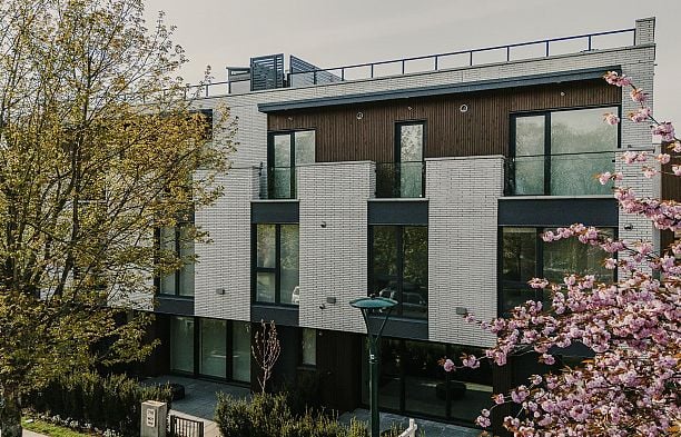 772 W 27th Avenue Cambie