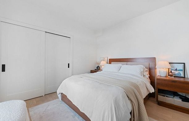 4921 Larch Street MacKenzie Heights