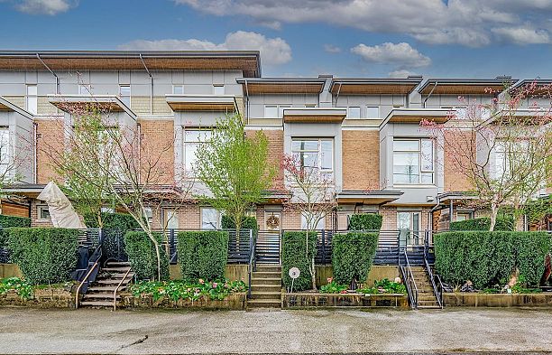 5522 Oak Street Cambie