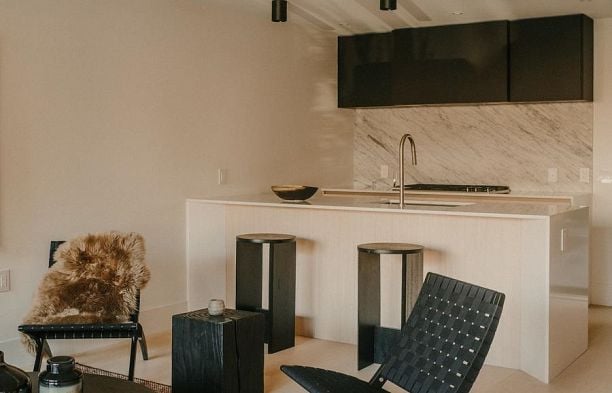 772 W 27th Avenue Cambie