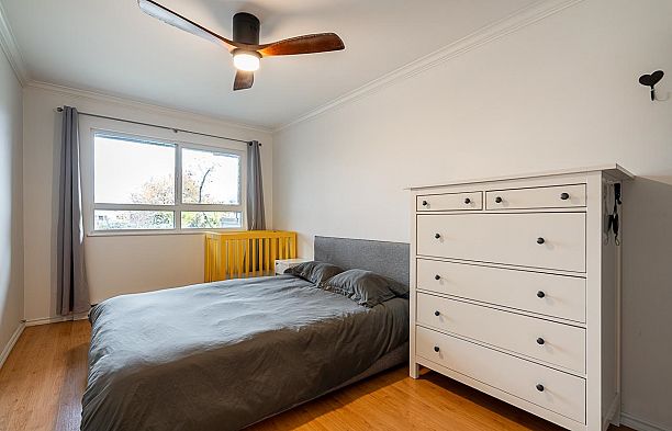 218 1990 W 6th Avenue Kitsilano