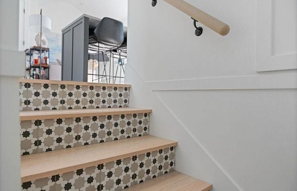 4921 Larch Street MacKenzie Heights