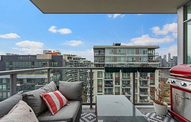 1708 168 W 1st Avenue False Creek