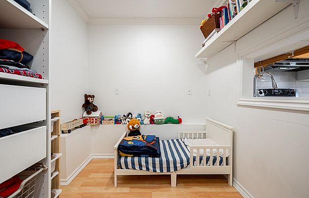 218 1990 W 6th Avenue Kitsilano