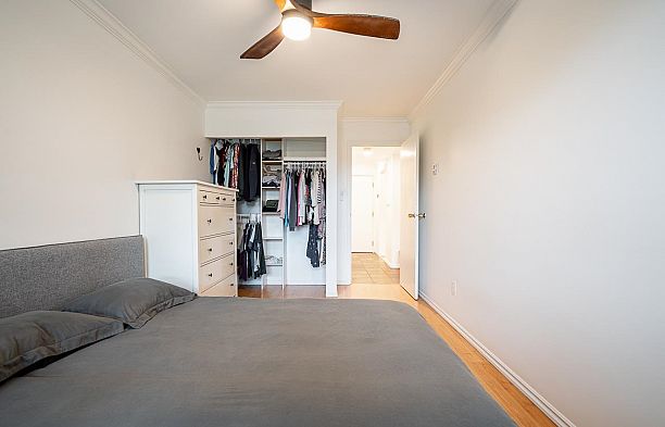 218 1990 W 6th Avenue Kitsilano