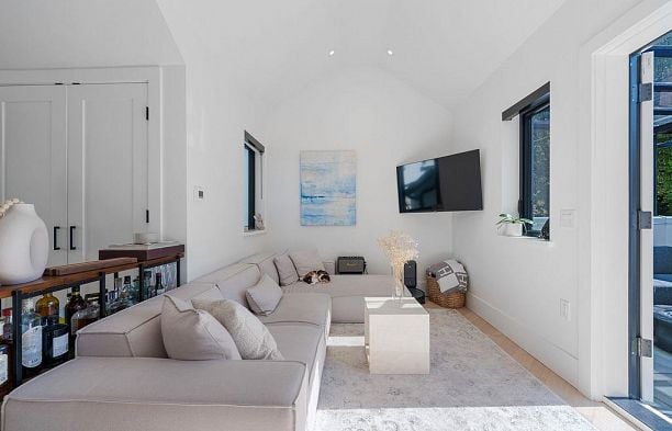 4921 Larch Street MacKenzie Heights