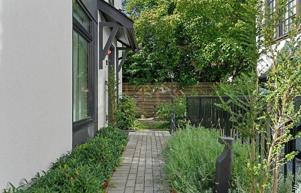 4921 Larch Street MacKenzie Heights