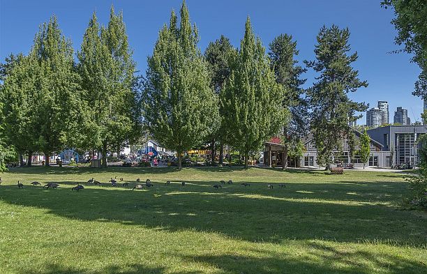 10 1425 Lamey's Mill Road False Creek