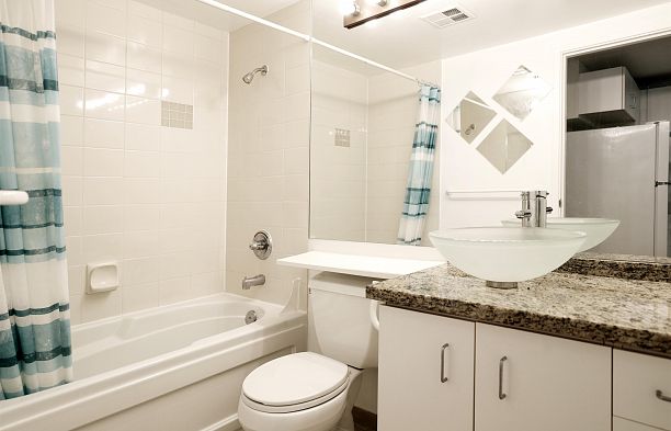 807 555 Jervis Street Coal Harbour