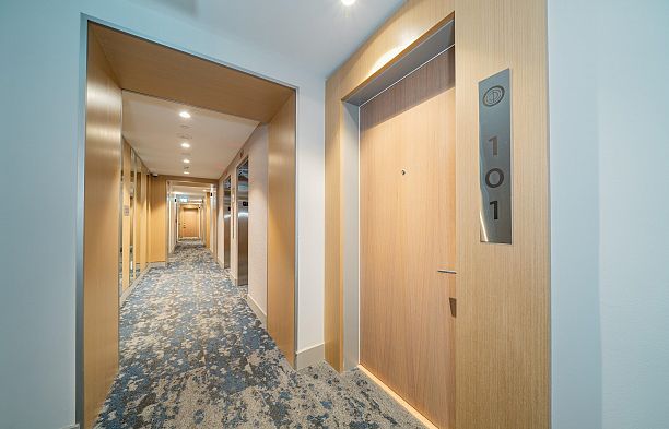 101 5608 Berton Avenue University VW