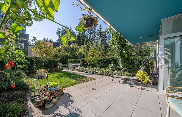 101 5608 Berton Avenue University VW