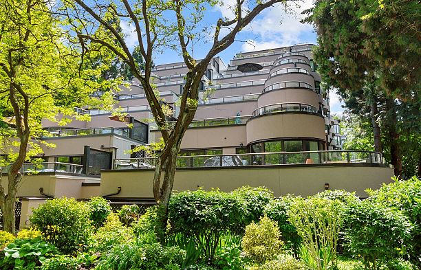 10 1425 Lamey's Mill Road False Creek