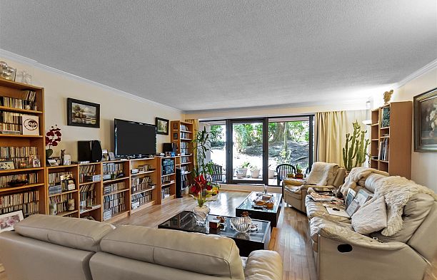 10 1425 Lamey's Mill Road False Creek