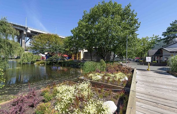 10 1425 Lamey's Mill Road False Creek