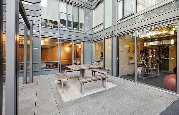 621 1783 Manitoba Street False Creek