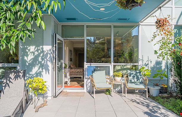 101 5608 Berton Avenue University VW